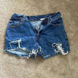 Levi’s shorts small